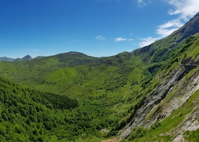 D'hotes Les Marmottes Bed & Breakfast *